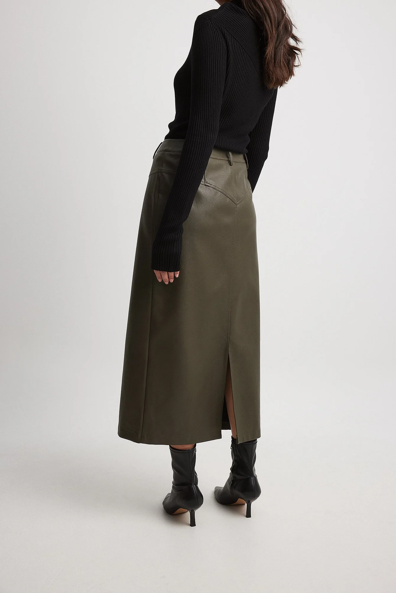 PU-Midirock mit mittelhoher Taille