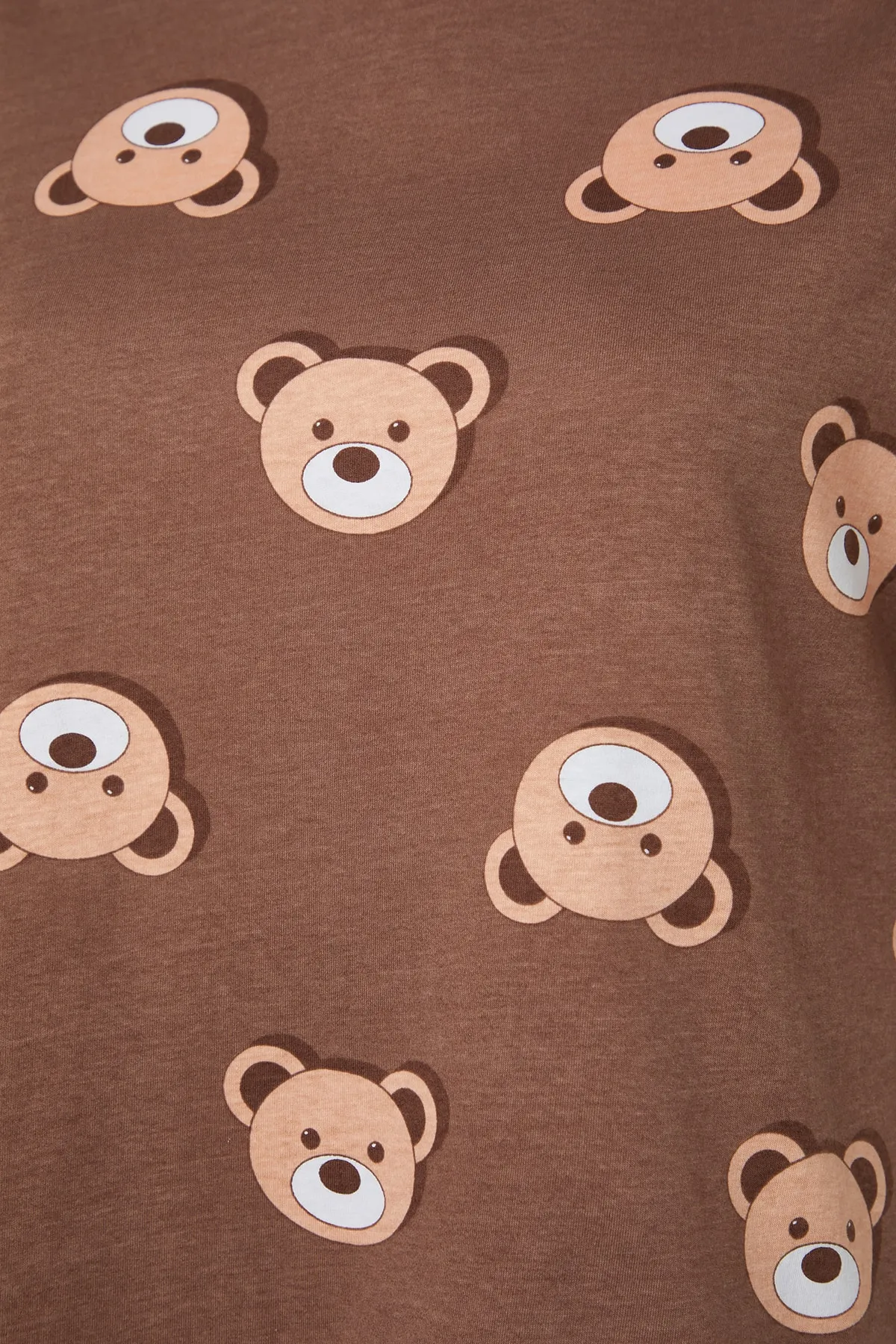 Trendyol Curve  Braunes Pyjama-Set aus Strick mit Teddybär-Muster TBBAW23AI00039
