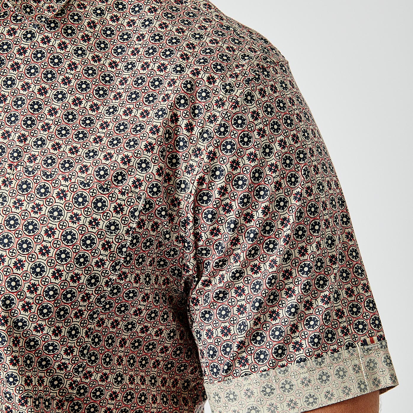 RIBET  Chemise beige fleurie homme