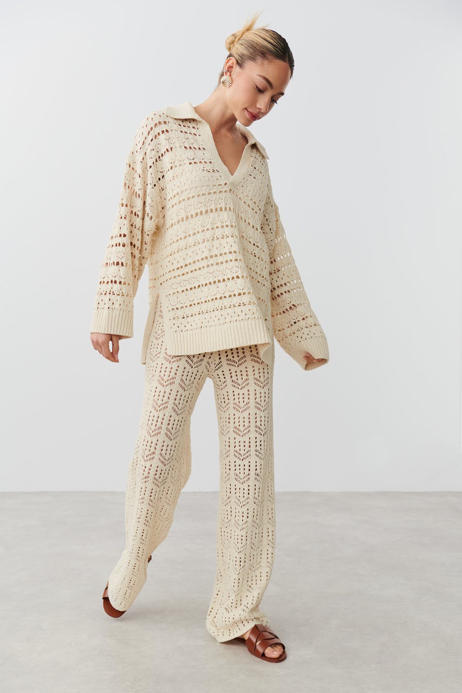 Crochet trousers