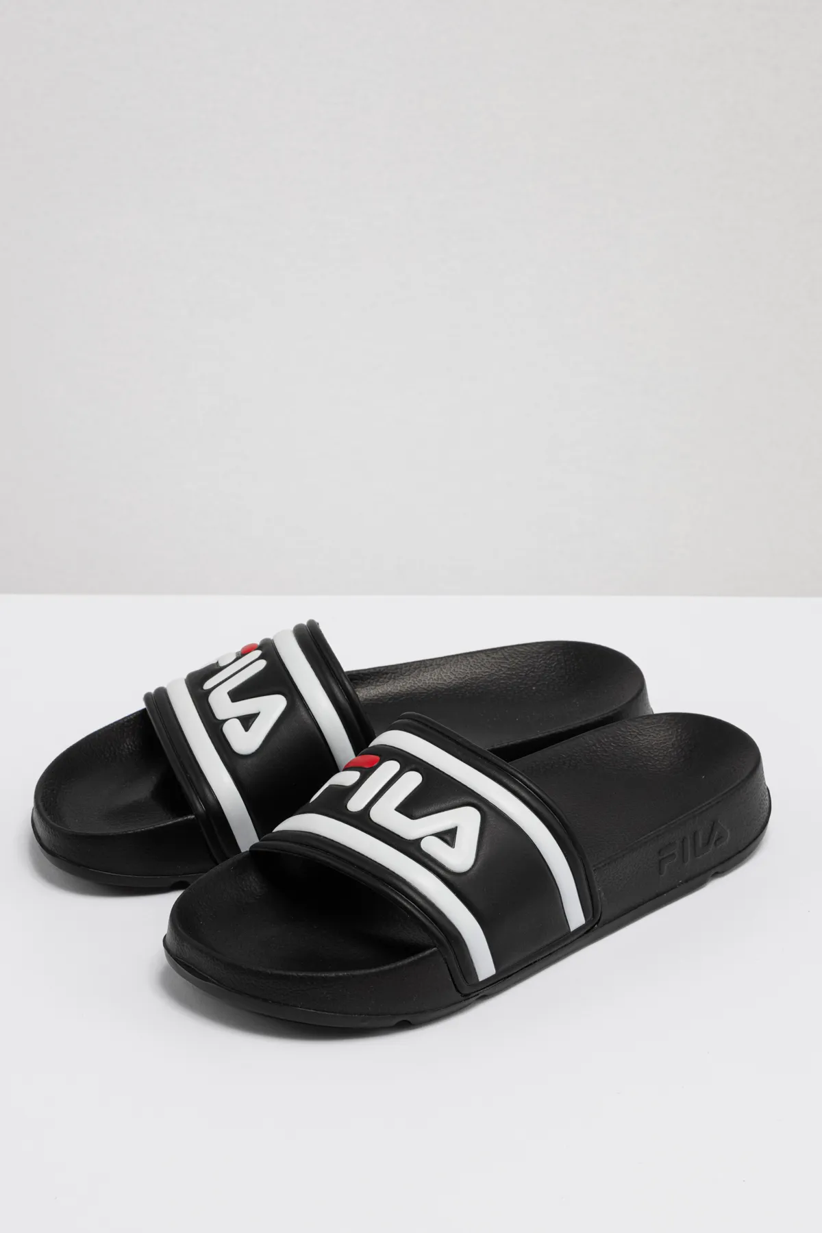 Fila  Morro Bay Slipper 2.0 Wmn Schwarze Sport-Hausschuhe für Damen1010901_25y