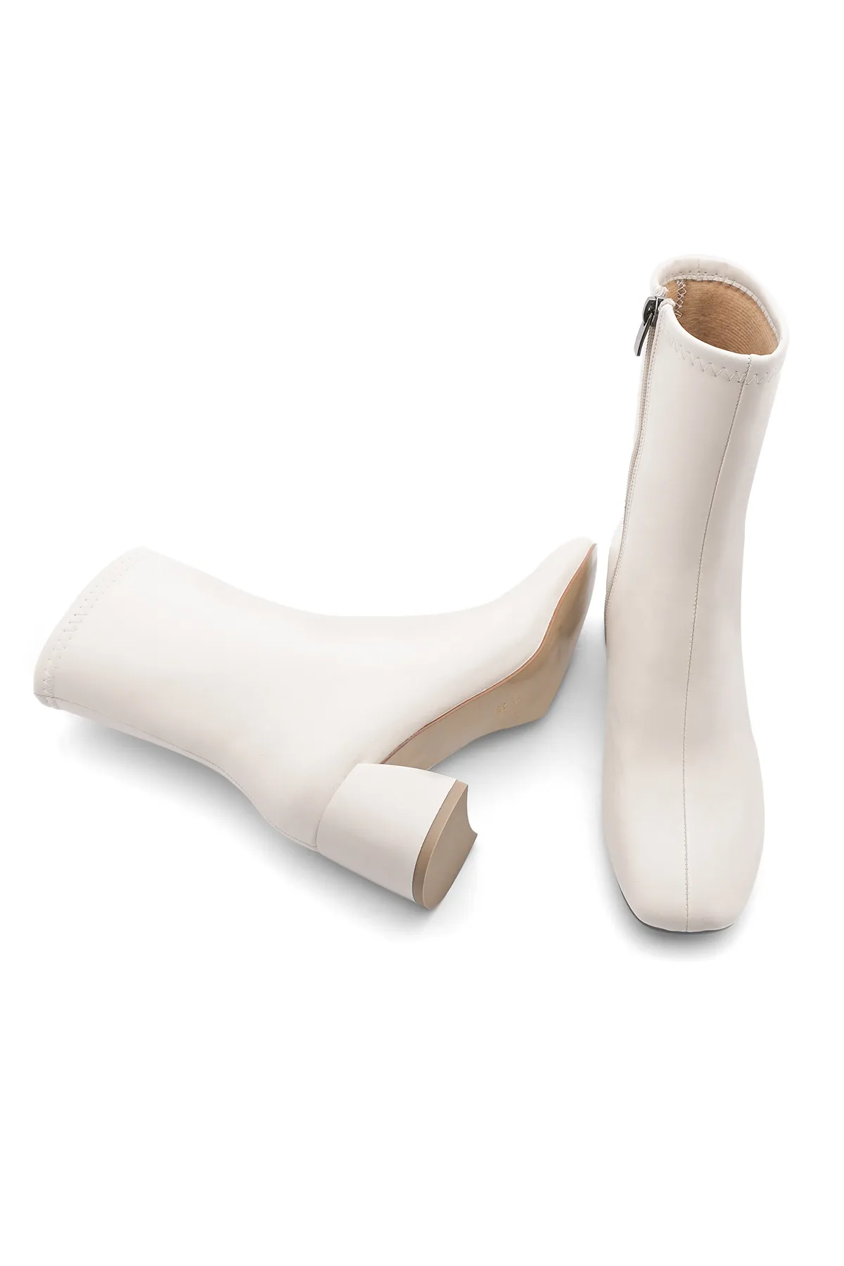 Marjin  Damenstiefel mit Absatz und stumpfer Zehenpartie und Reißverschluss Nonas in Ecru