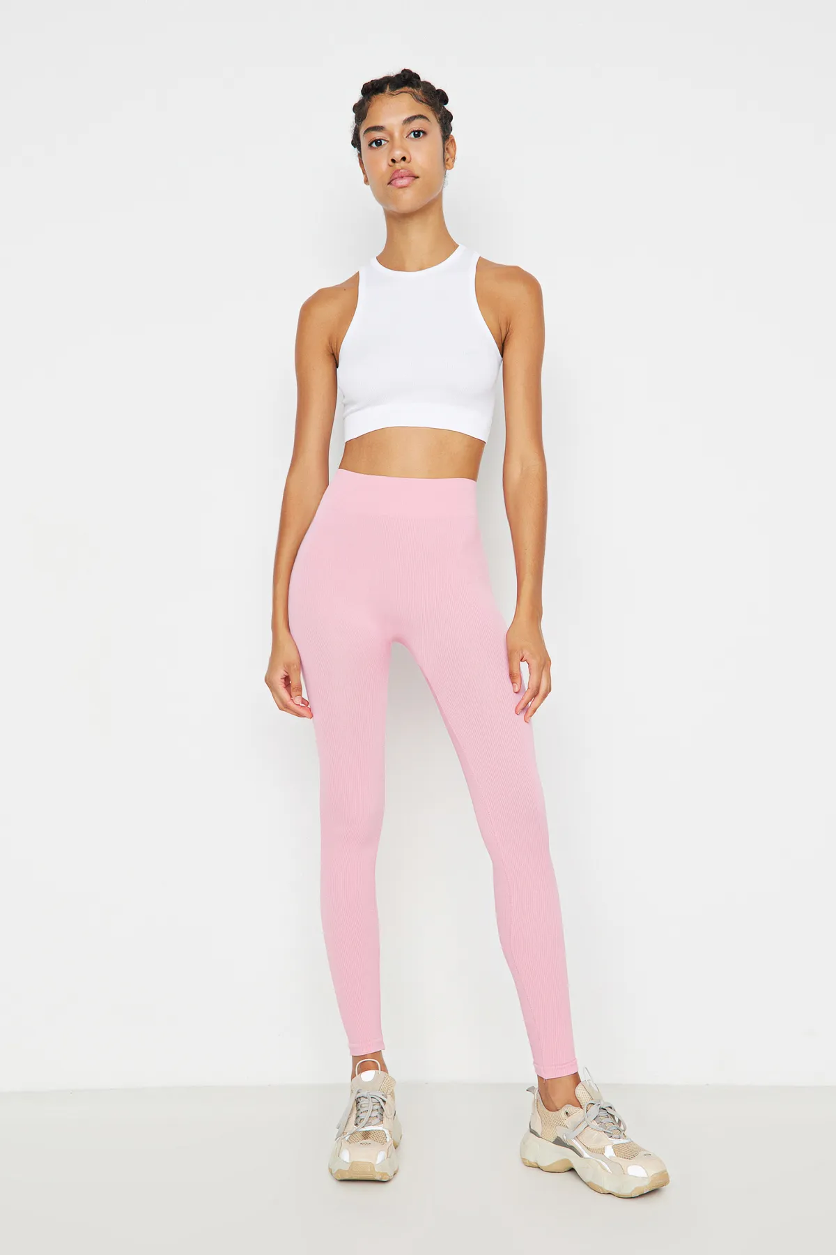 Trendyol Collection  Hellrosa nahtlose/nahtlose gestrickte Sport-Leggings in voller Länge TWOAW20TA0071