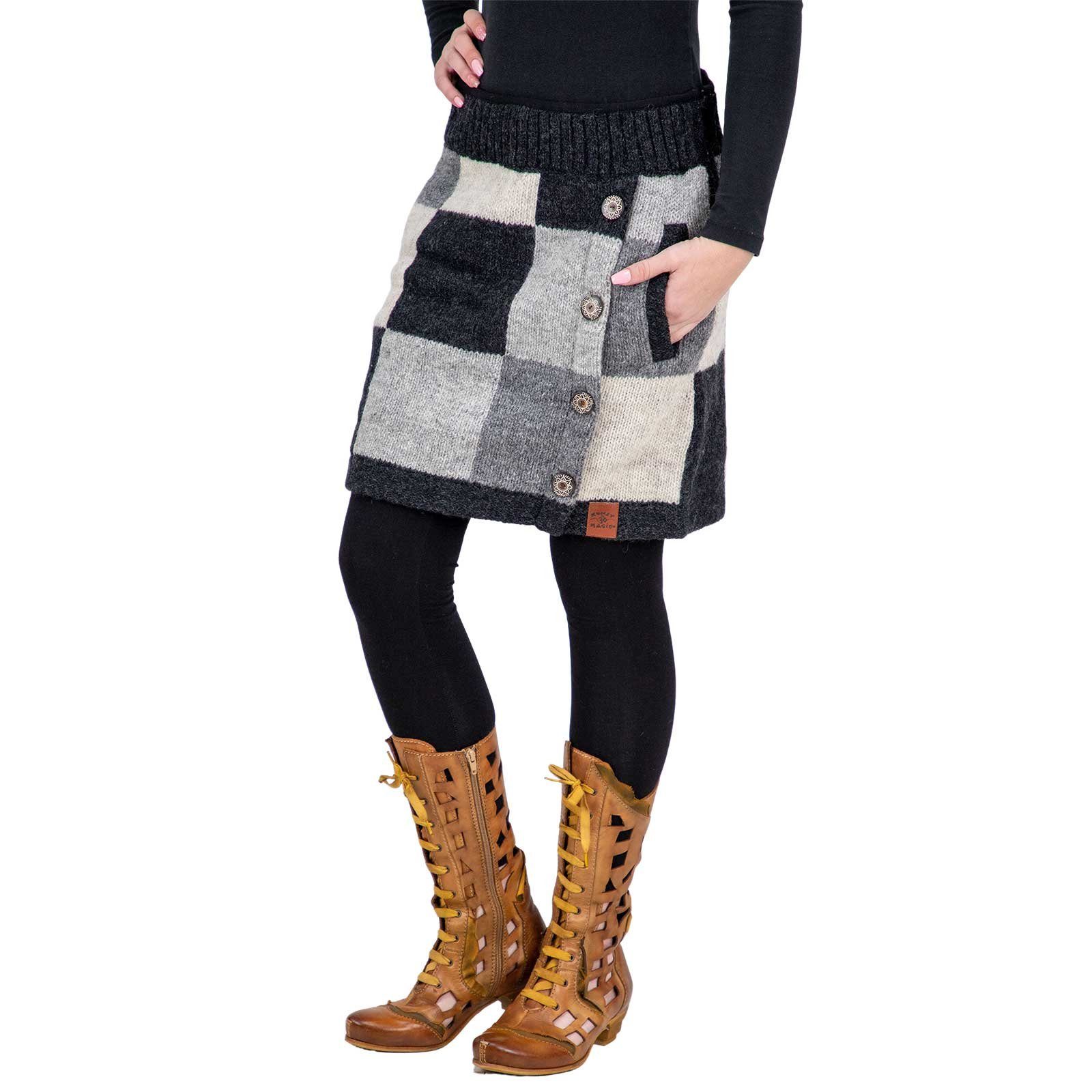 KUNST UND MAGIE Strickrock Bunter Patchwork Strickrock kurz+klassischem Muster Wolle gefüttert