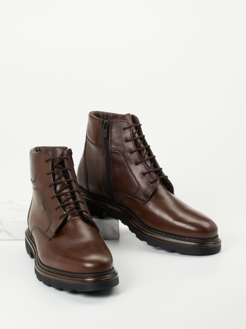 Boots-48012090569 Lloyd