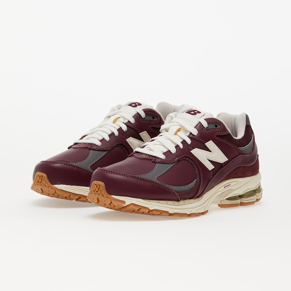 New Balance 2002R M2002RVH / rot