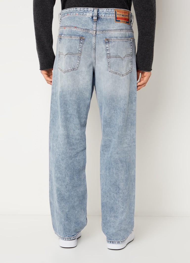 Diesel 2001 D-Macro løs passform jeans med medium vask