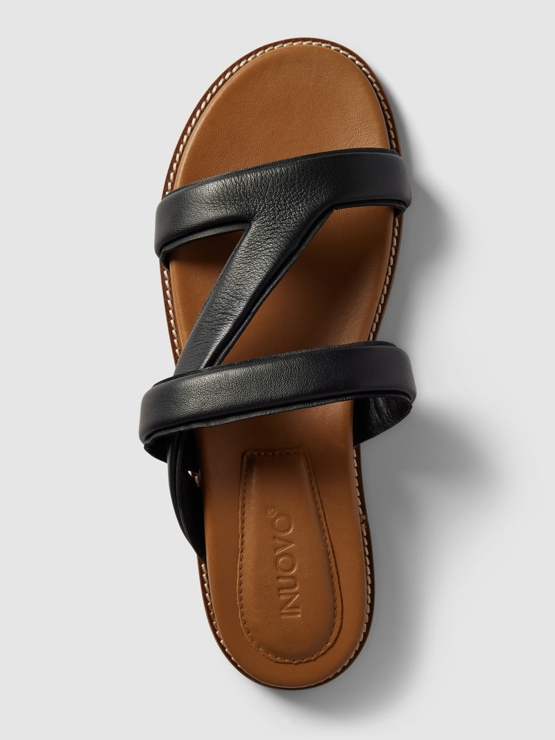 Sandalen mit gekreuzten Riemen in schwarz