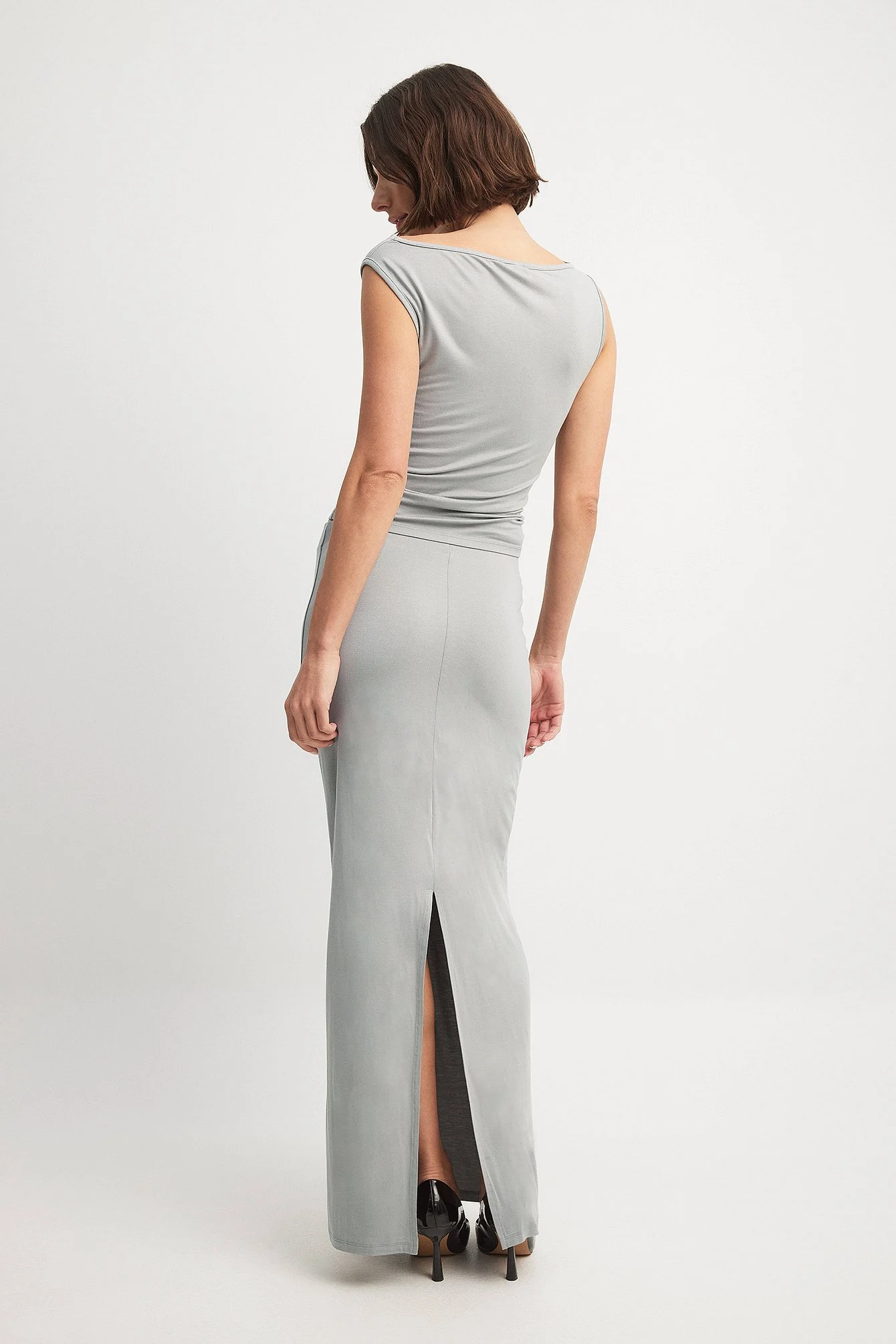 Soft Line Fitted Maxi Skirt