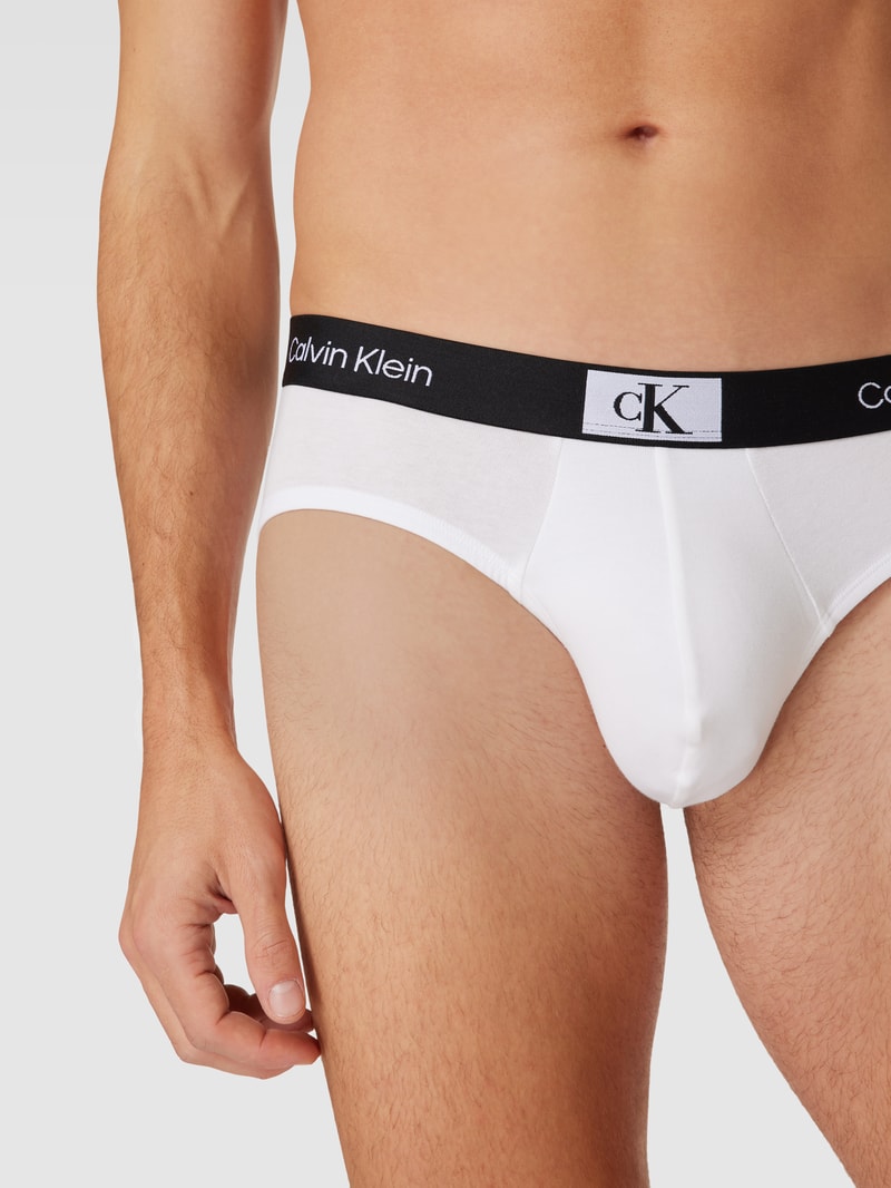Slip mit Label-Detail in weiß