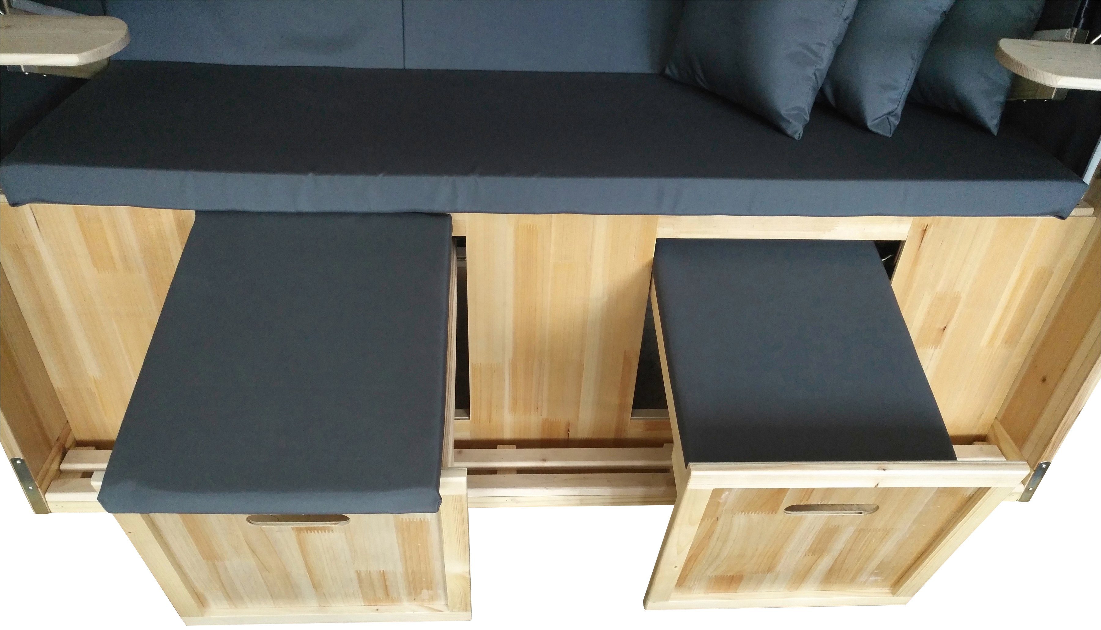 KONIFERA Strandkorb Spiekeroog, BxTxH: 150x72x160 cm, Halblieger, Ostsee-Modell, 3-Sitzer, inkl. Klapptisch