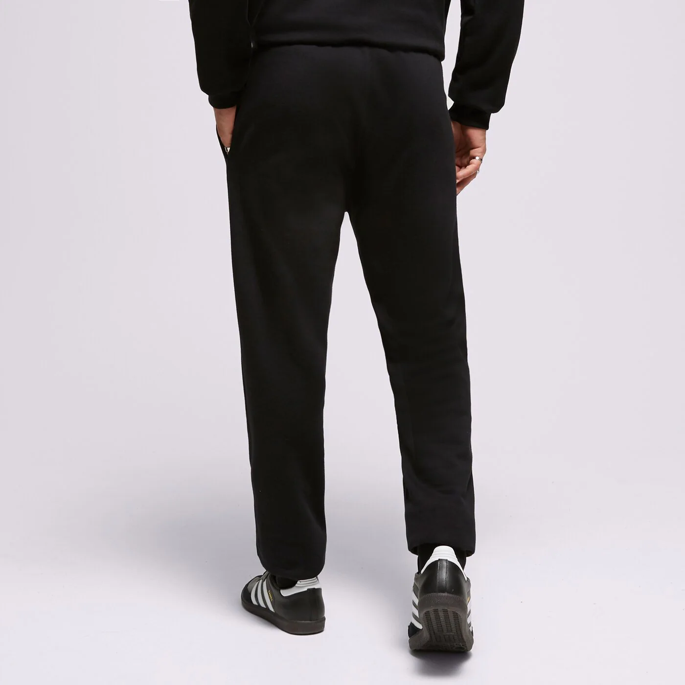 NEW ERA HOSE NE ESSENTLS JOGGER NONE Schwarz
