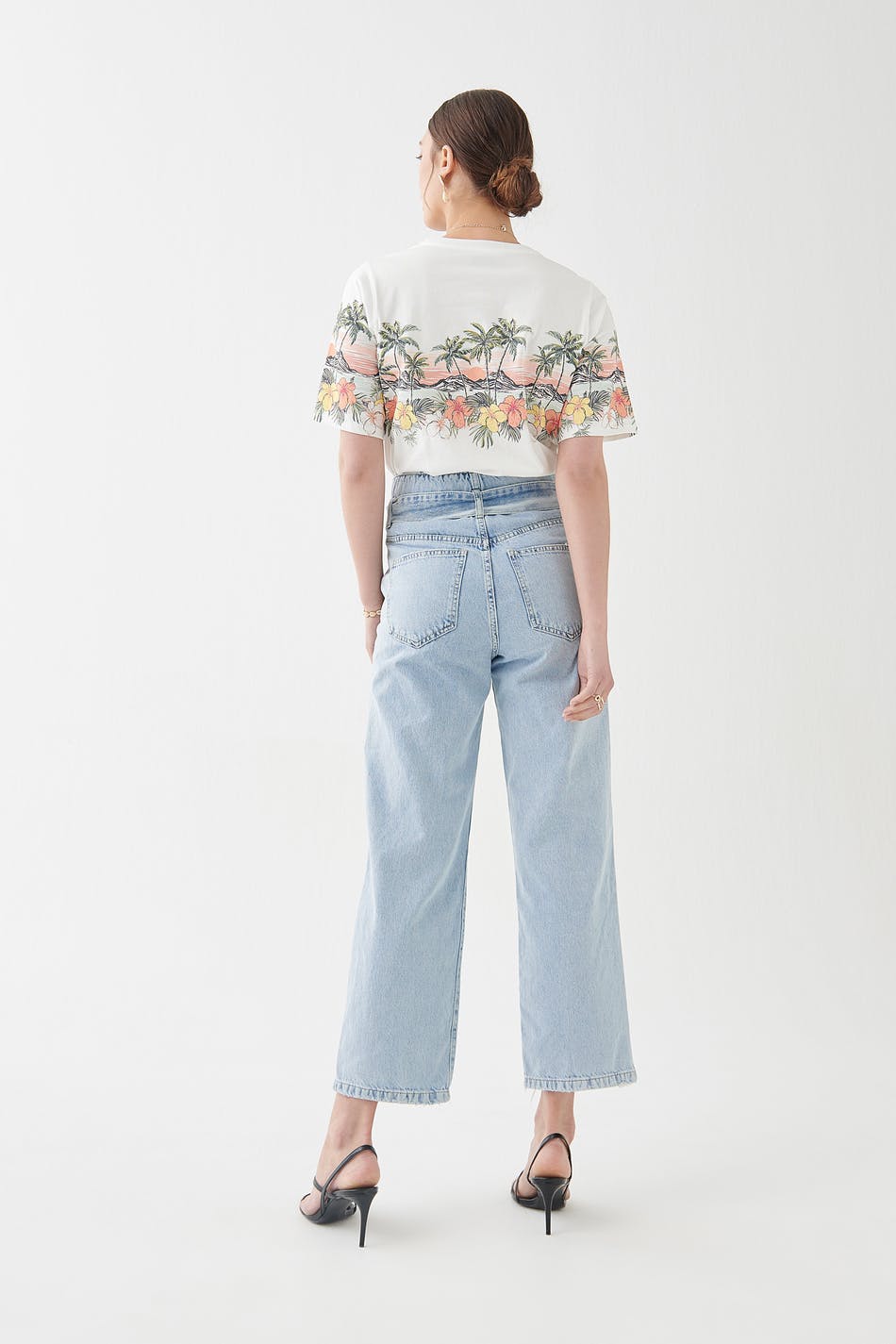 Belted paperbag jeans