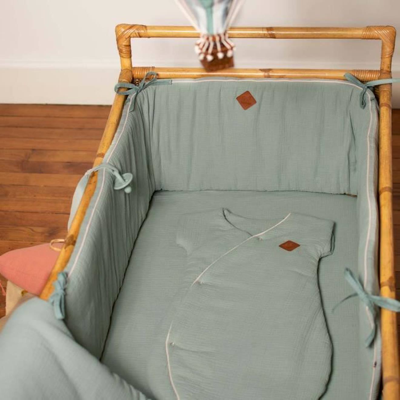 Tour de lit universel en gaze de coton, Jeanne Biscuit Dès la naissance marron