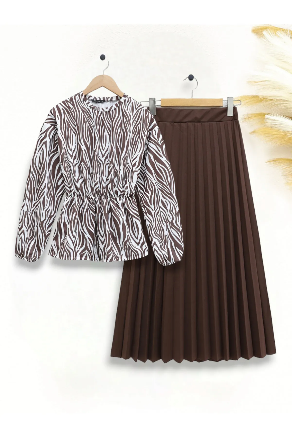 Modamorfo  Rockanzug mit Wassermuster und elastischer Taille