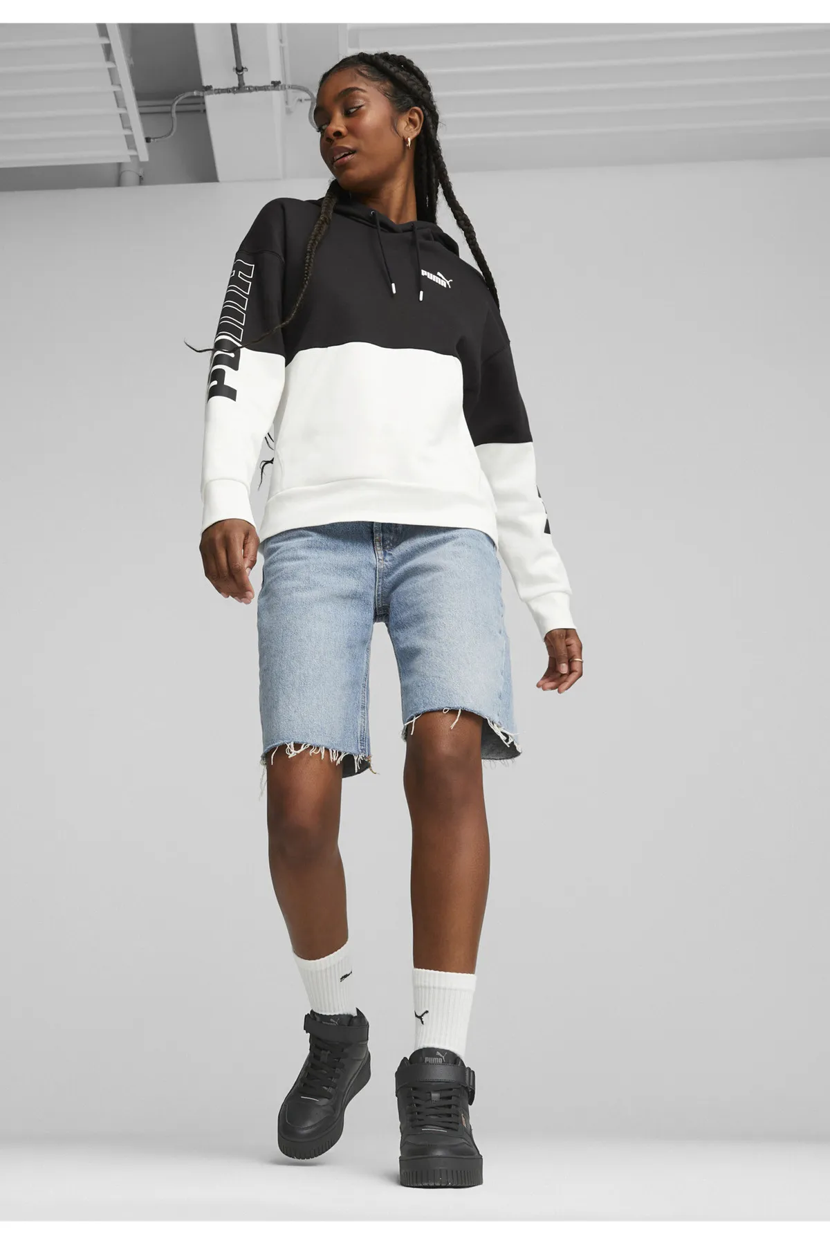 Puma  Carina Street Mid Sneakers