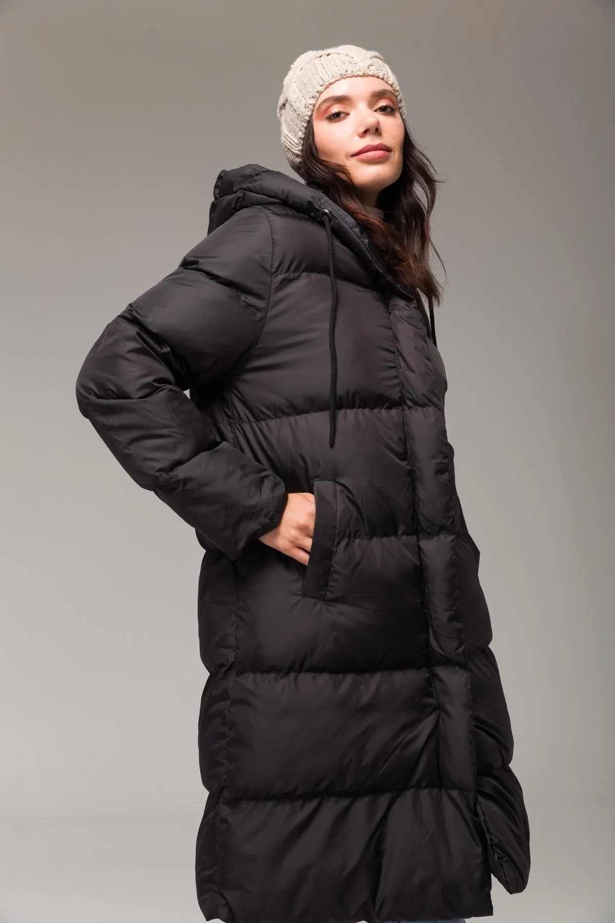 Olcay  Pufferjacke mit Kapuze und Reißverschluss, Schwarz 6225