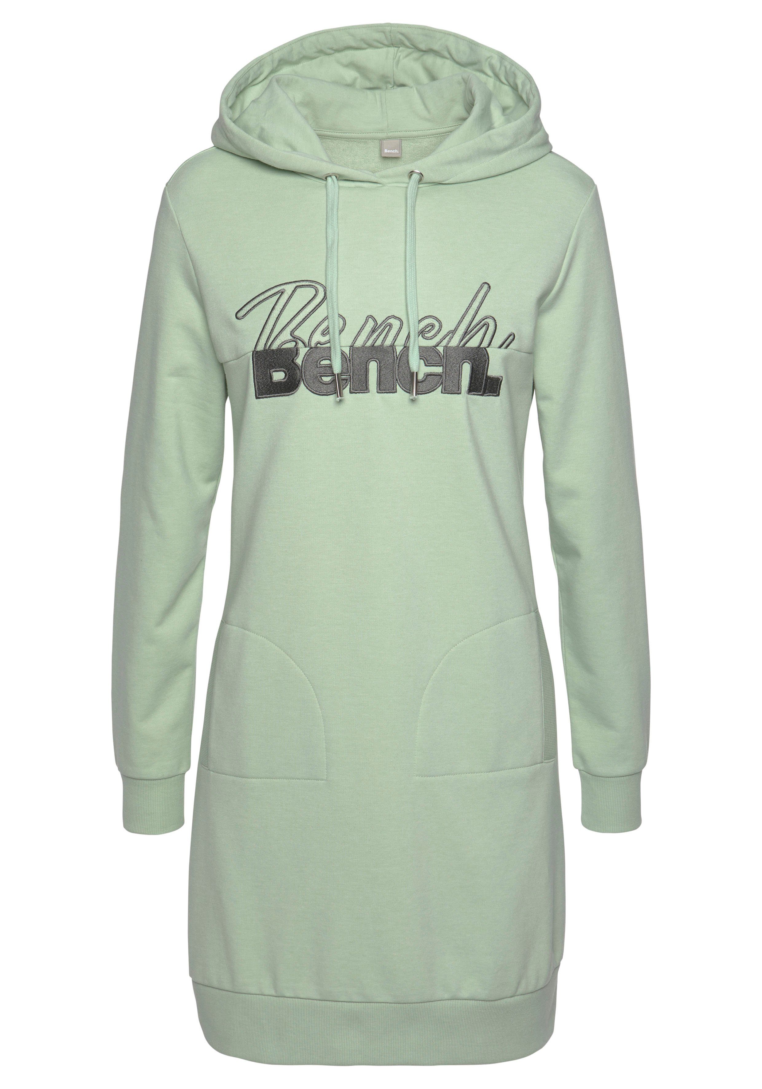 Bench. Sweatkleid mit aufwendiger Logostickerei
