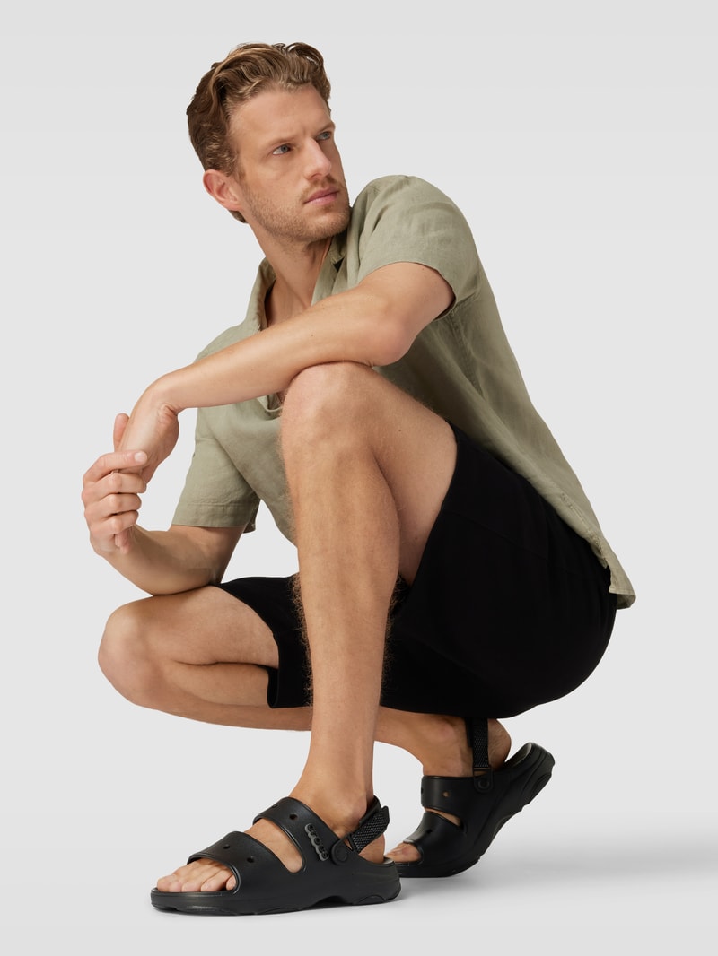 Sandalen mit Perforierungen Modell 'Classic' in schwarz