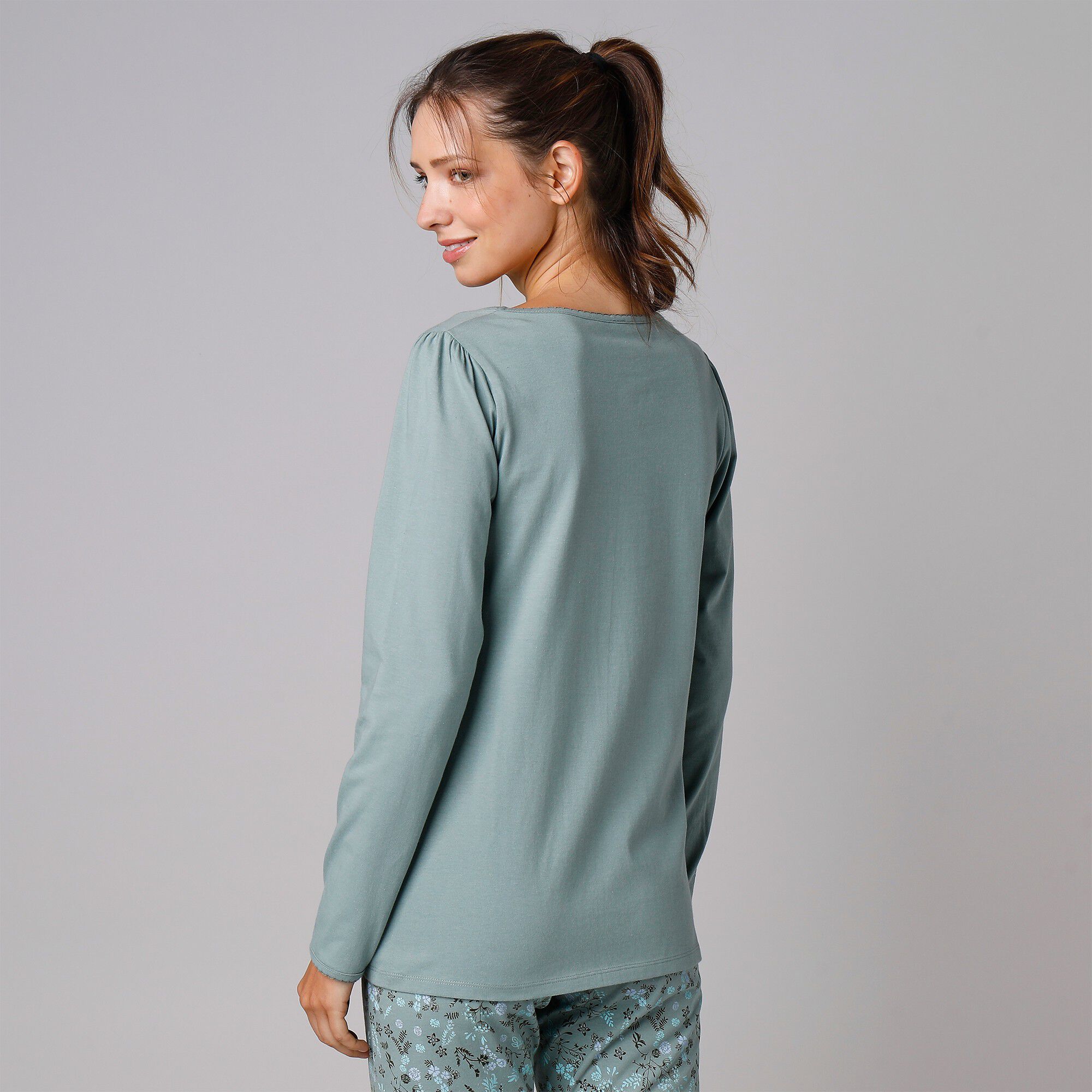 Tee-shirt de pyjama manches longues imprimé base fleurs