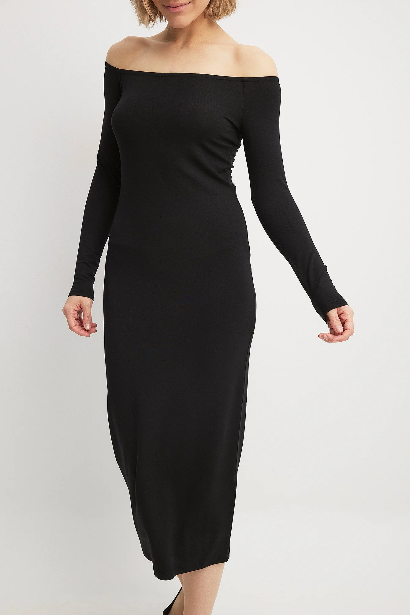 Schulterfreies Midikleid