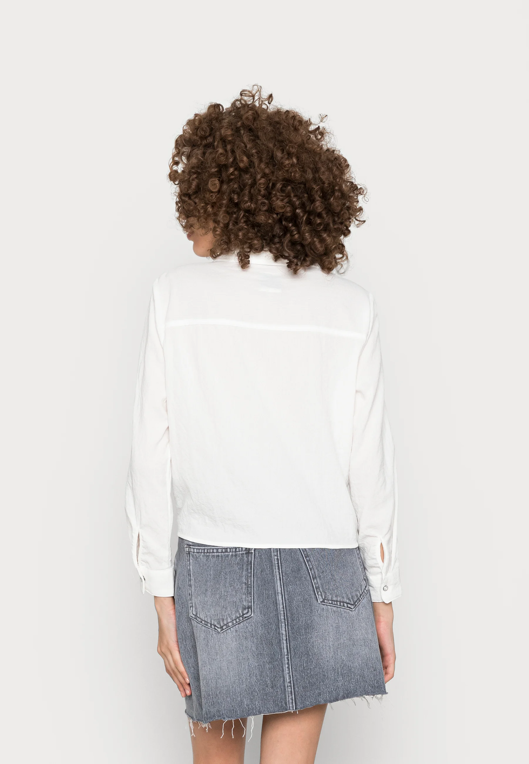 SOLO CAMISA DE NUDO DE RAYAS ONLLECEY - Camisa