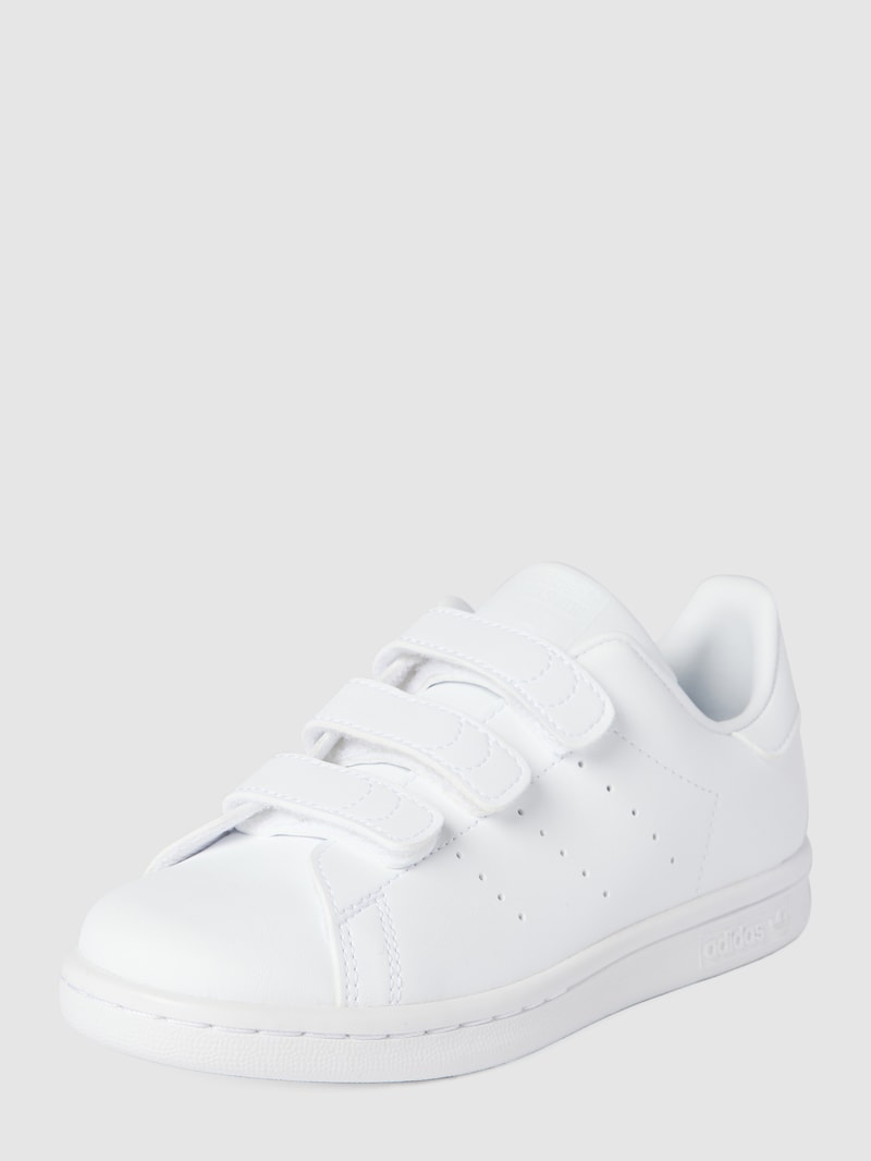 Sneaker mit Label-Details Modell 'STAN SMITH J' in weiß