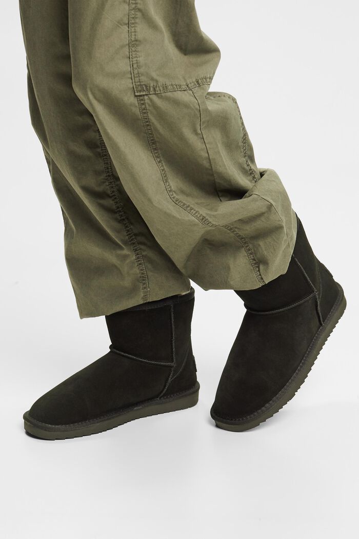 Veloursleder-Boots mit Kunstfellfutter