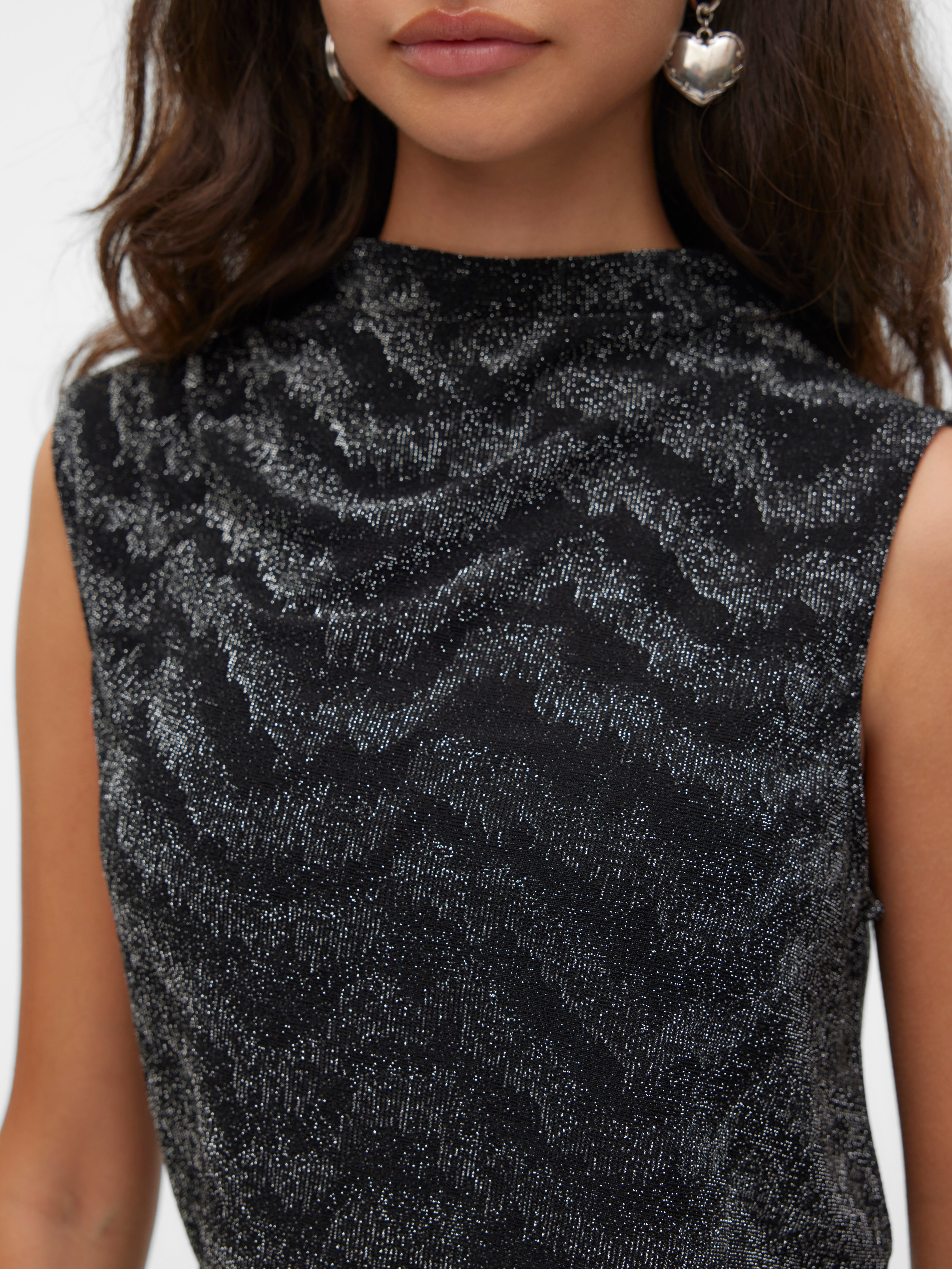 VMLUCY Top
