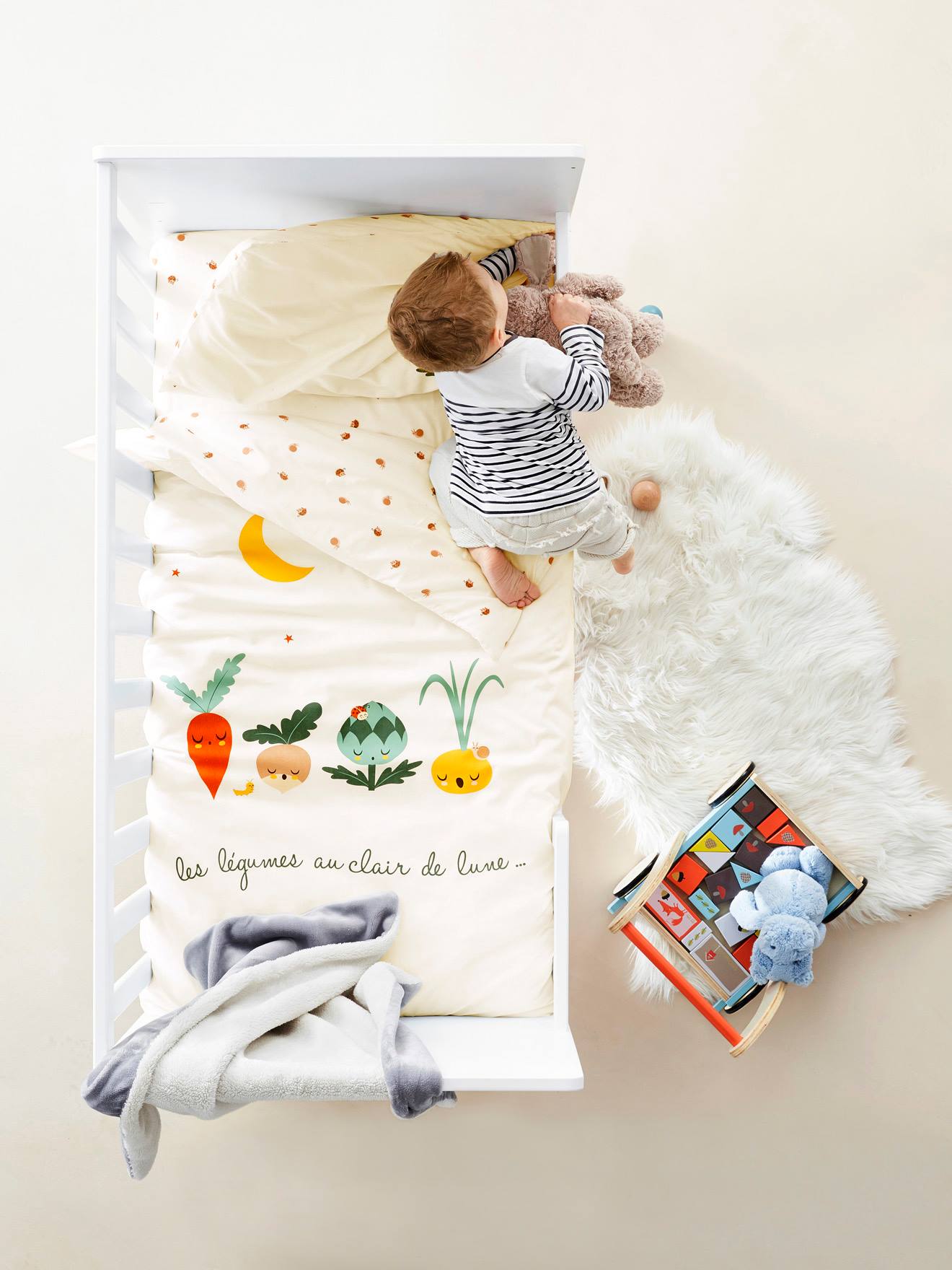 Vertbaudet Kinderzimmer Teppich in Schaffell-Optik - weiß