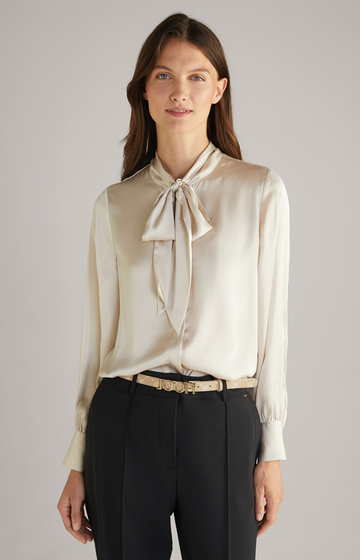 Satin-Bluse in Creme