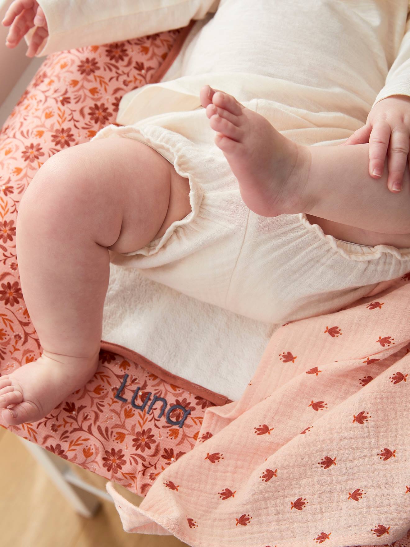 Vertbaudet Baby Wickelauflage HIPPIE VINTAGE, personalisierbar - rosa