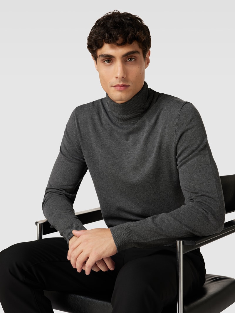 Strickpullover mit Rollkragen in dunkelgrau meliert