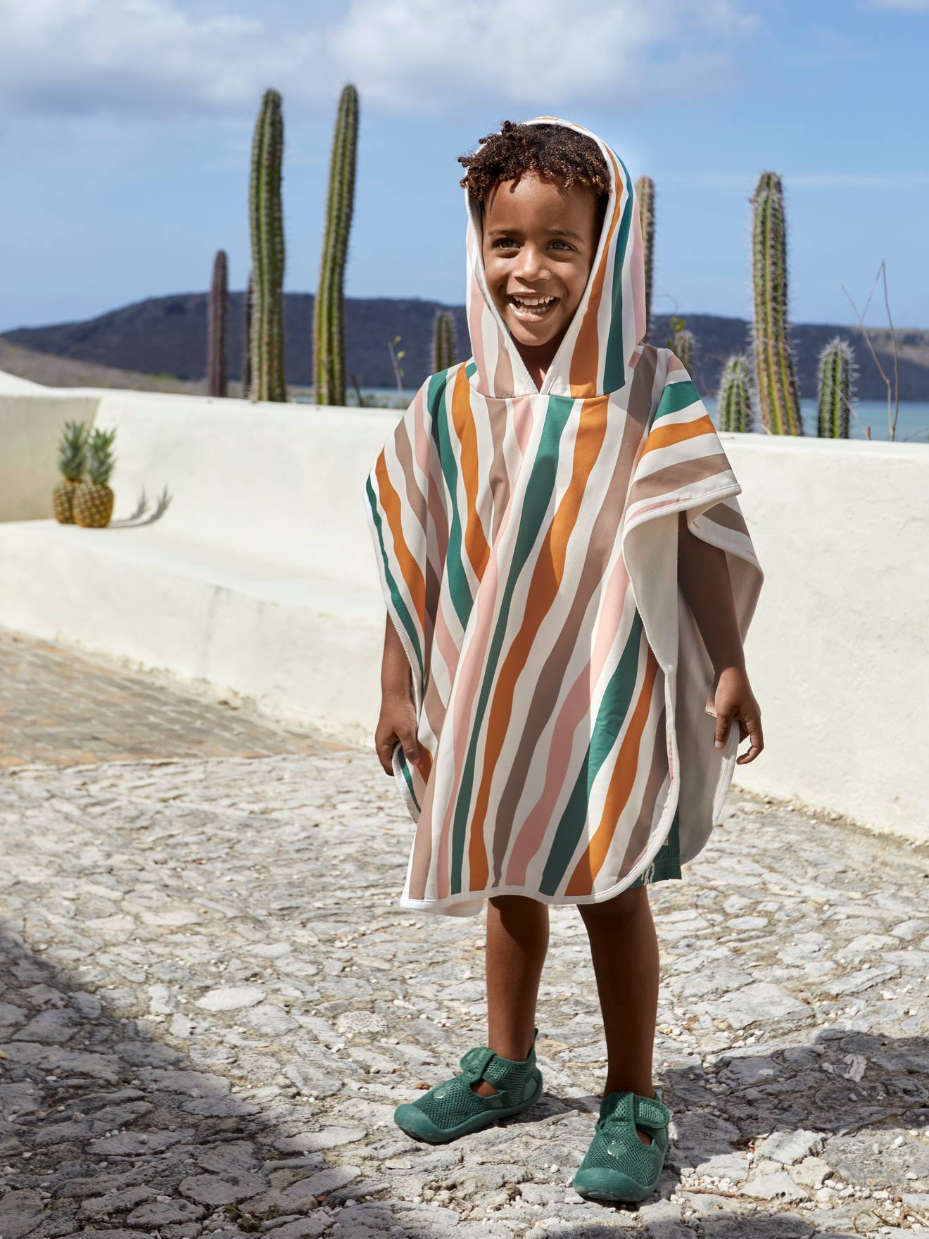 Lässig Kinder Badeponcho mit UV-Schutz LÄSSIG - weiß gestreift