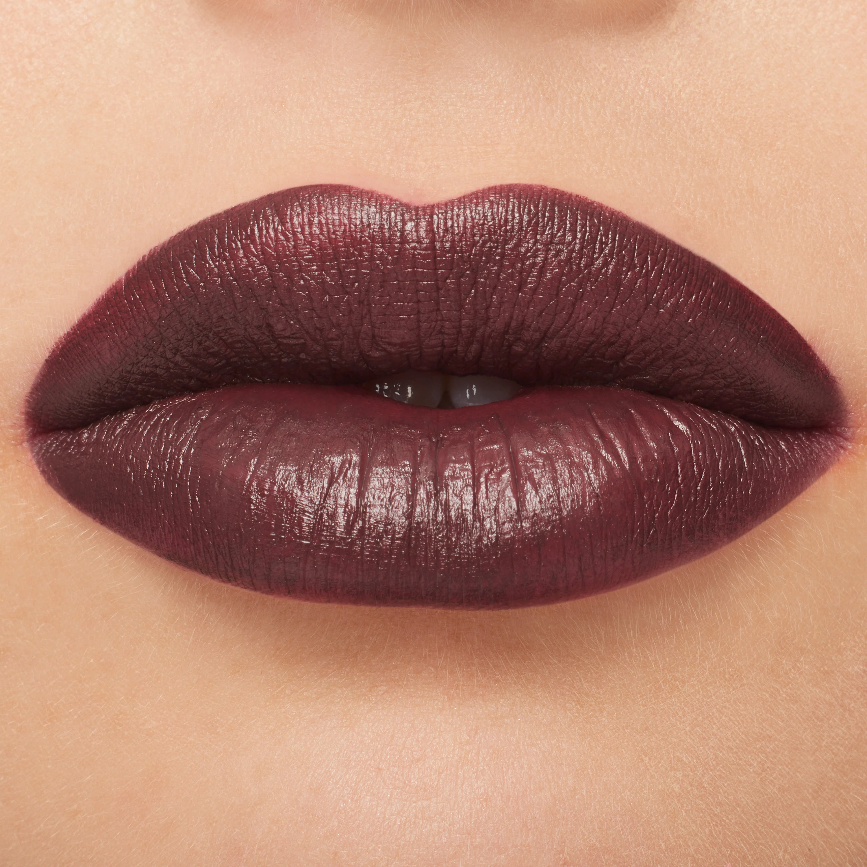 M·A·CXIMAL SILKY MATTE HUULIPUNA - Mattahuulipuna, Huulipuna