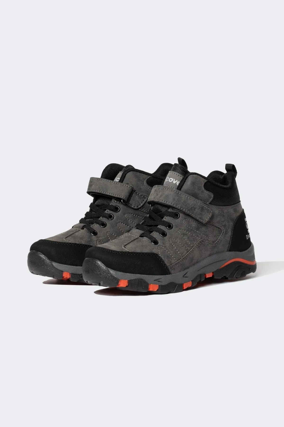 DeFacto  Discovery Channel Jungen Stiefel aus Kunstleder mit Klettverschluss und hoher Sohle A4550a823wn