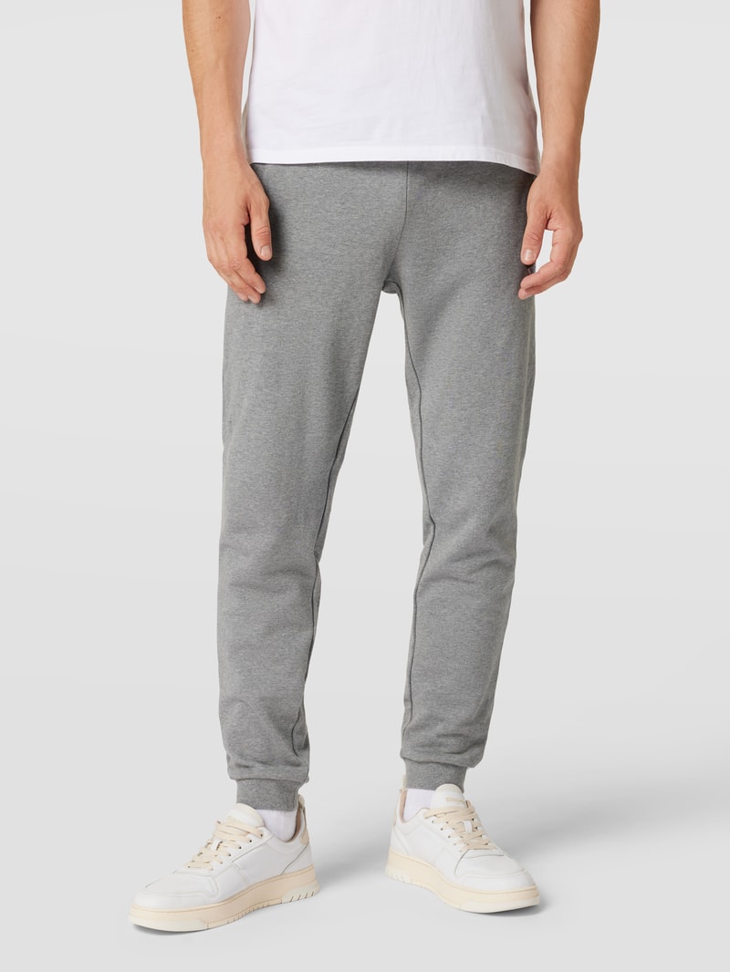 Sweatpants mit Label-Details in mittelgrau meliert