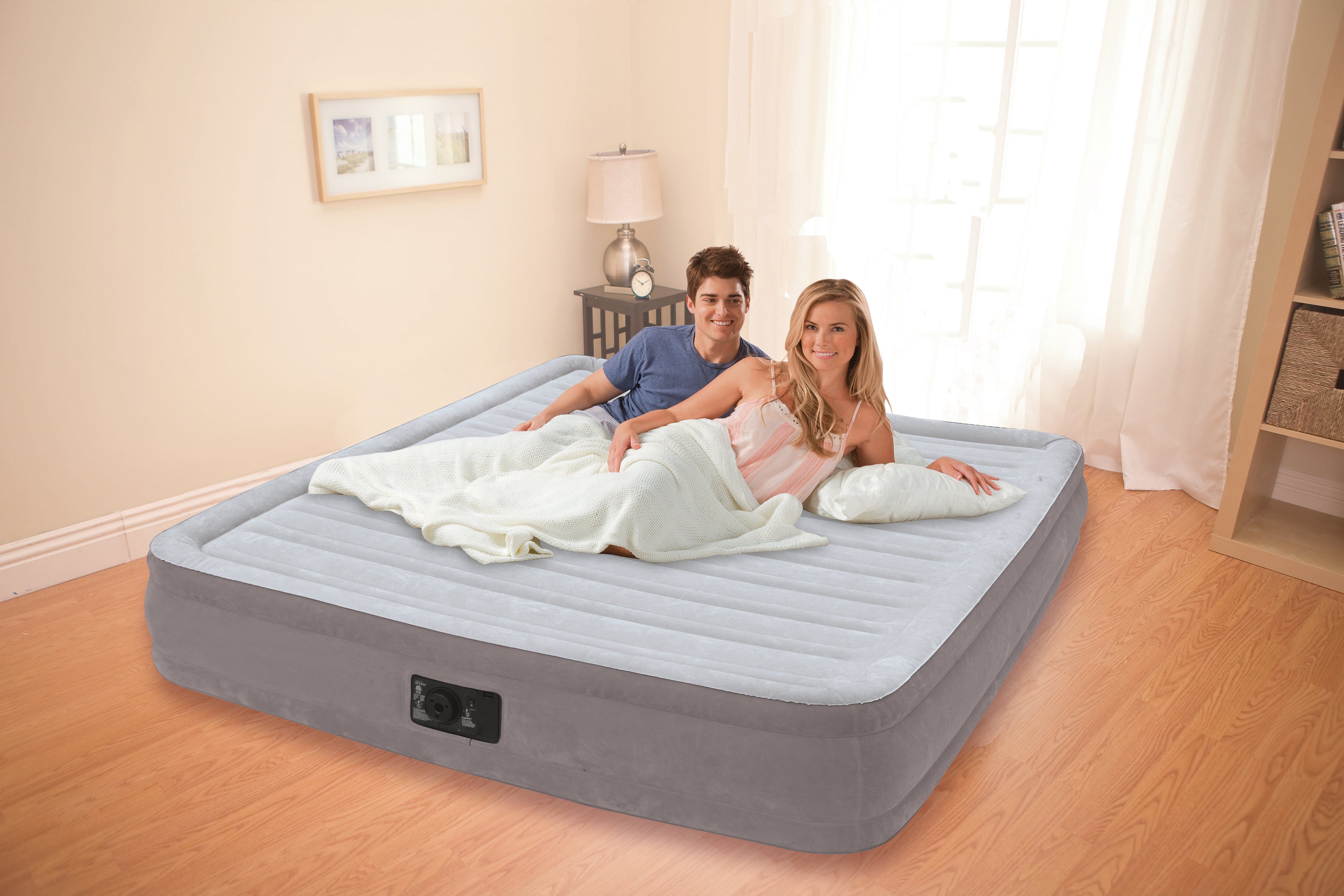 Intex Luftbett Comfort-Plush Full