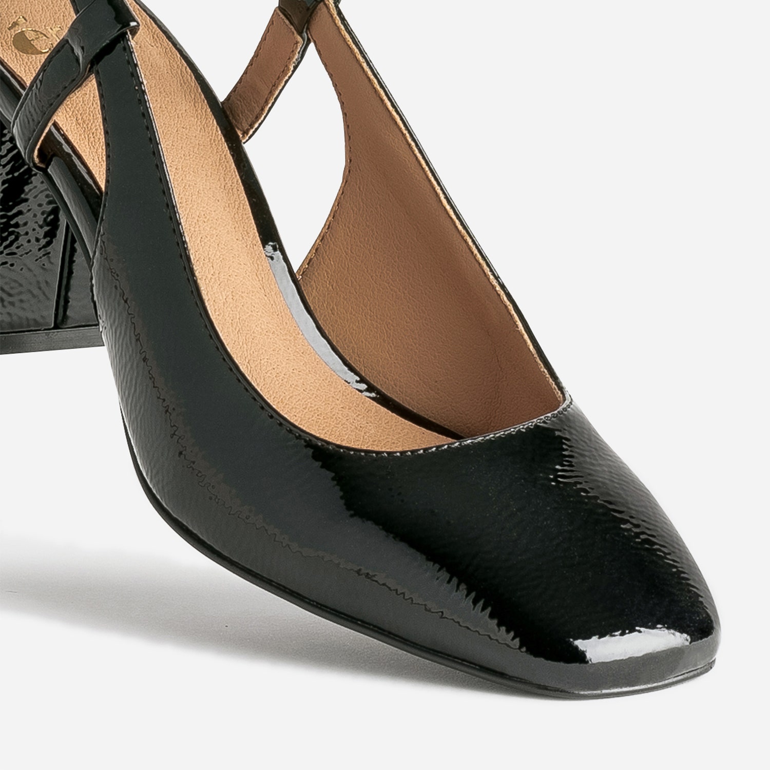 Escarpin slingback noir verni à bout carré