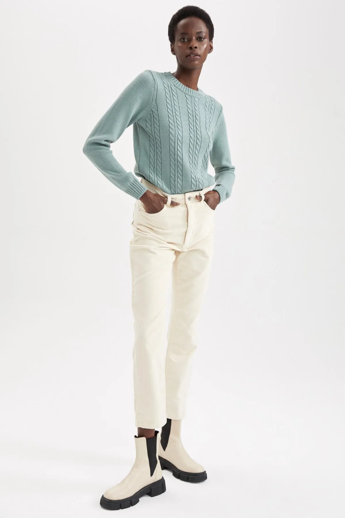 DeFacto  Pullover mit Rundhalsausschnitt und normaler Passform L1567az22wn