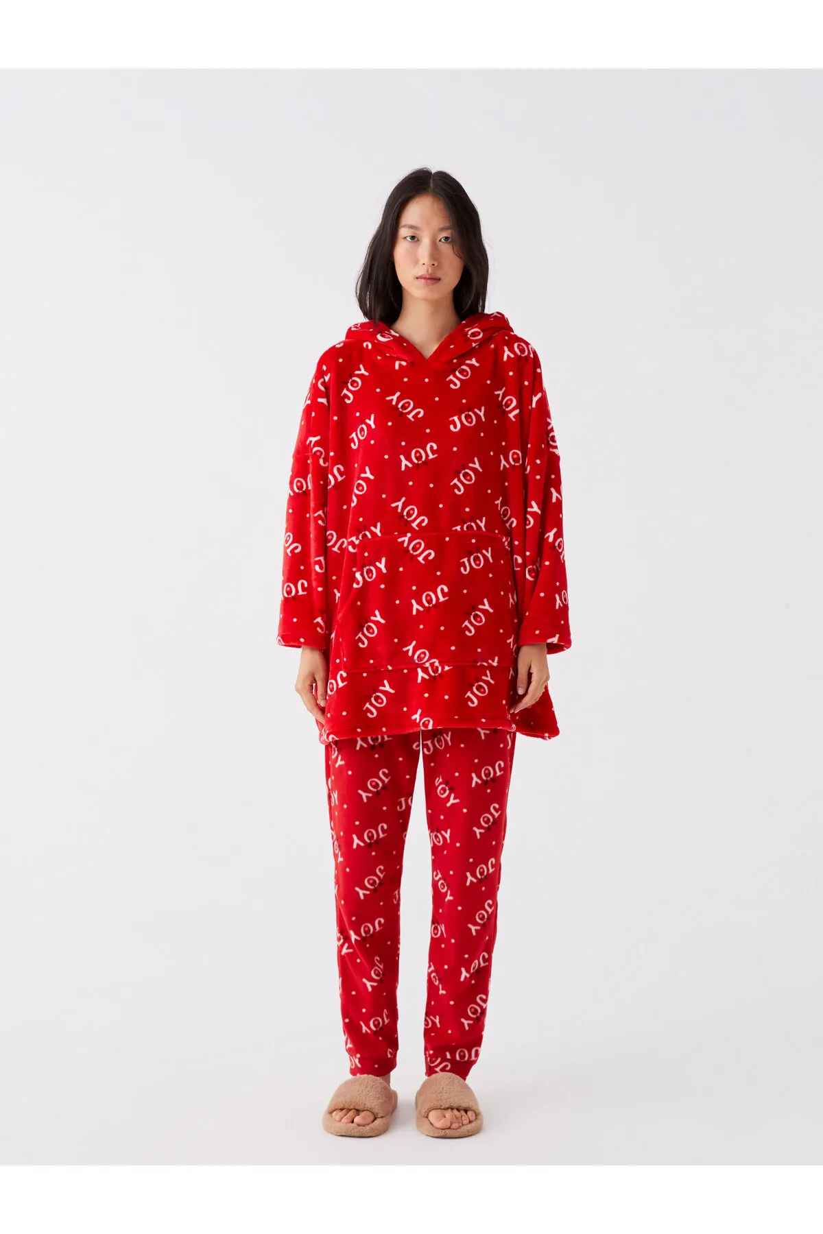 LC Waikiki  Langärmliges Damen-Pyjamaoberteil mit Weihnachtsmotiv und Kapuze aus Plüsch