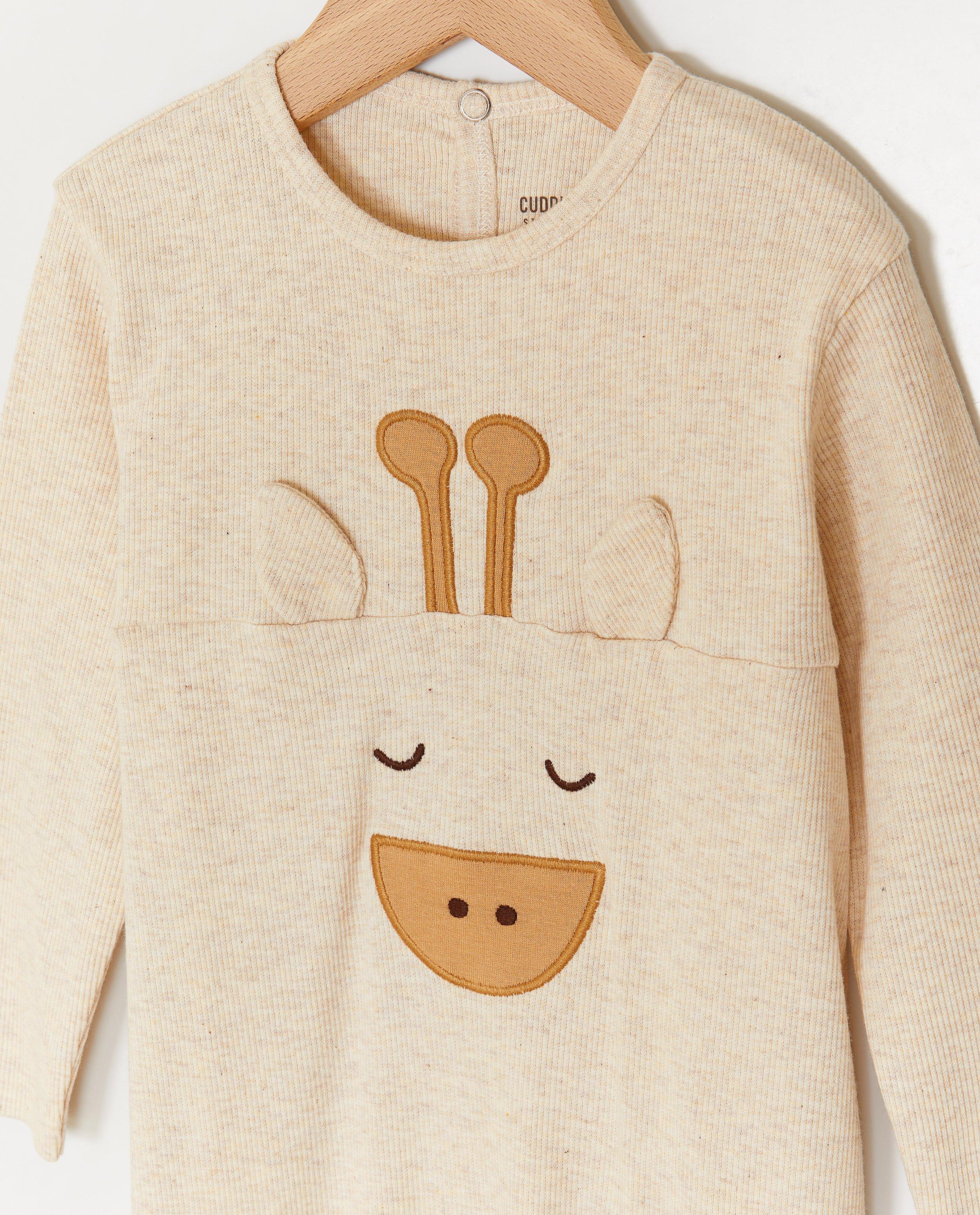 Pijamale Cuddles and Smiles cu față de girafă bej deschis