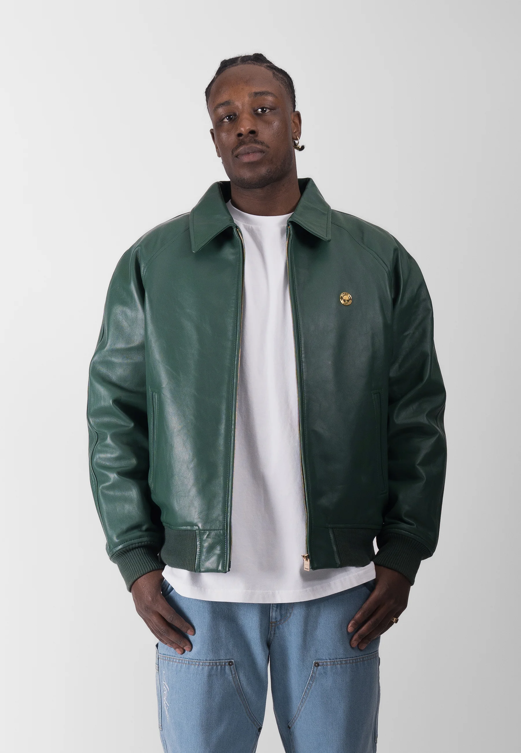 Chaqueta bomber con logo BLKVIS y estampado universitario