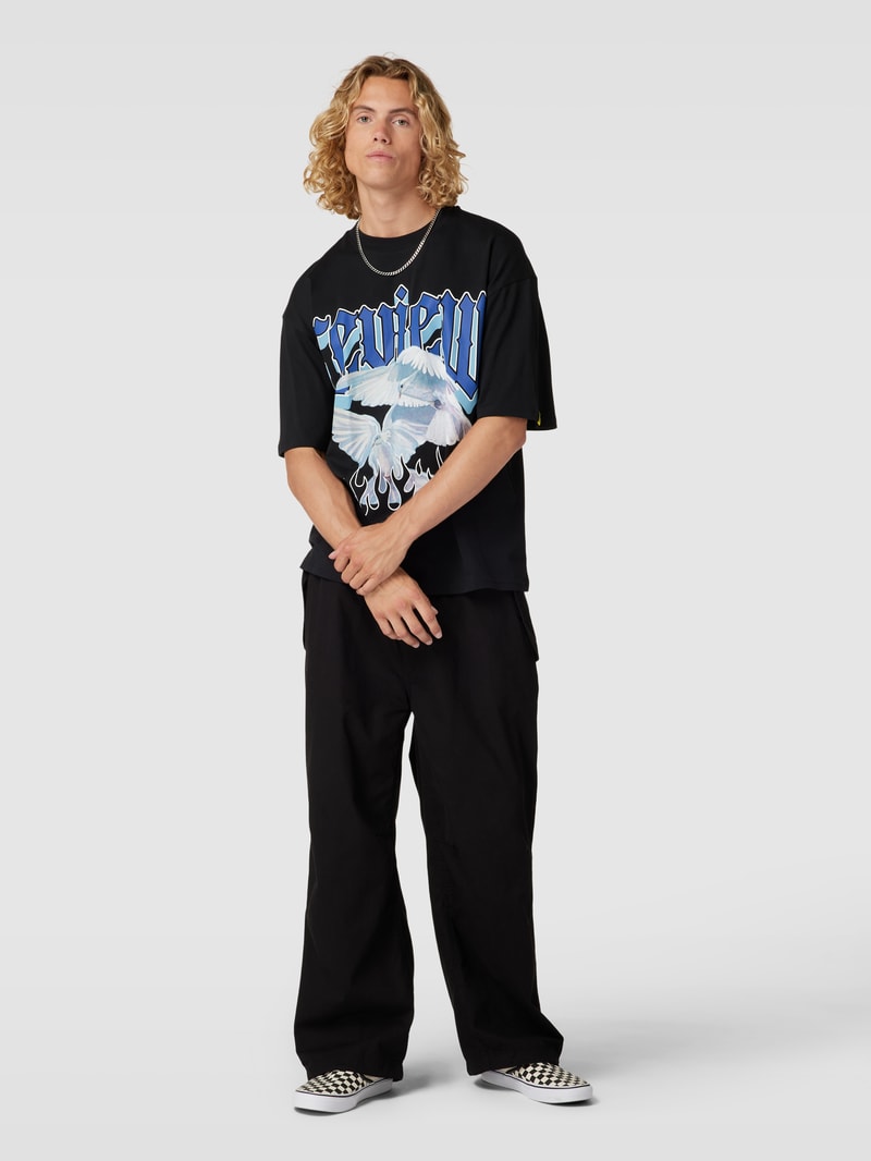 T-Shirt mit Motiv-Print in schwarz