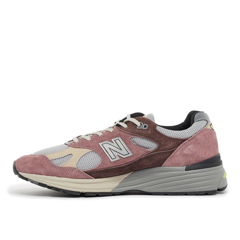New Balance 991v2 