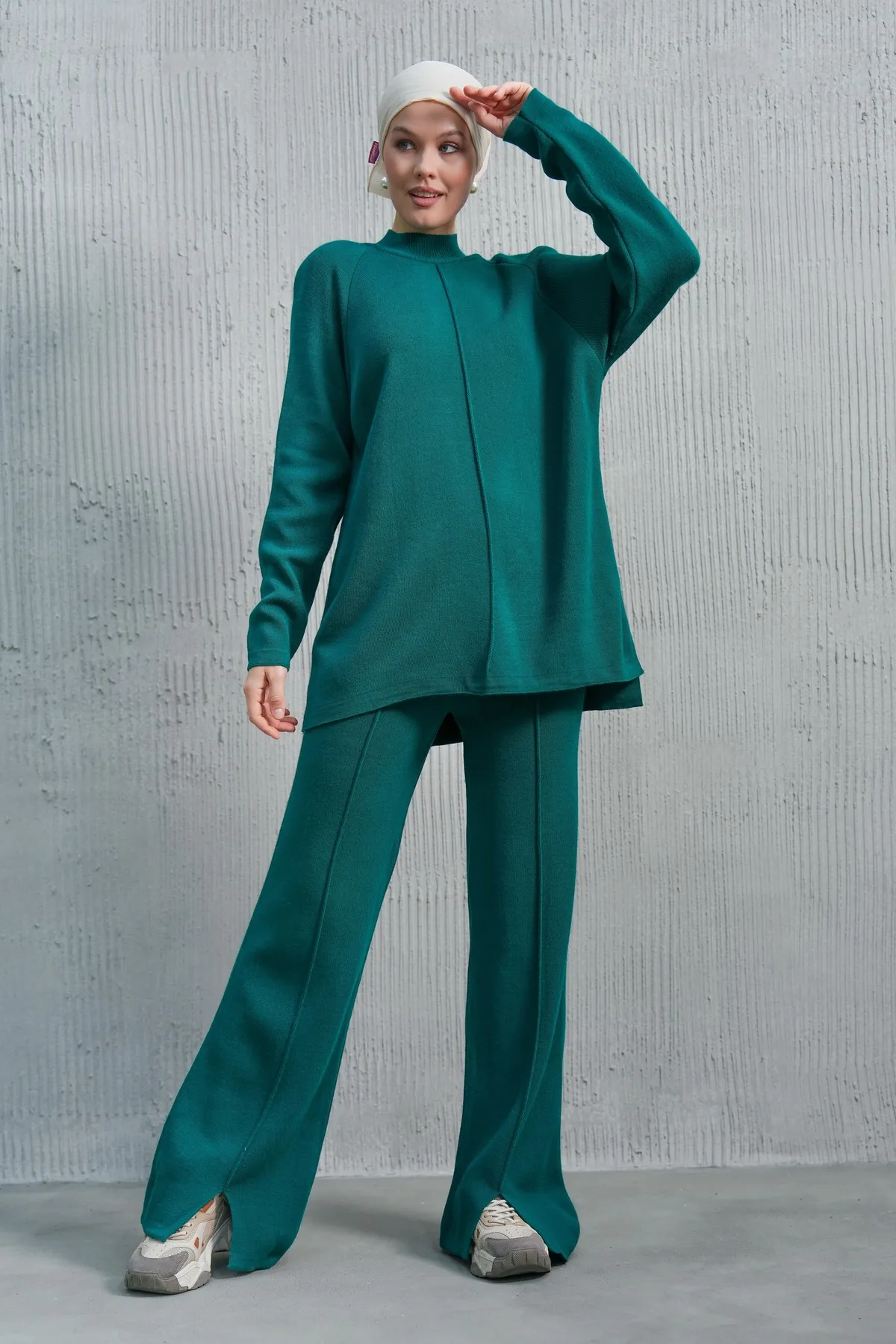 bayansepeti  Flexibler Strickstoff, Stehkragen, Langarm-Oberteil und geschlitzte Beinhose, grünes Hijab-Unterteil-Oberteil-Set 1070