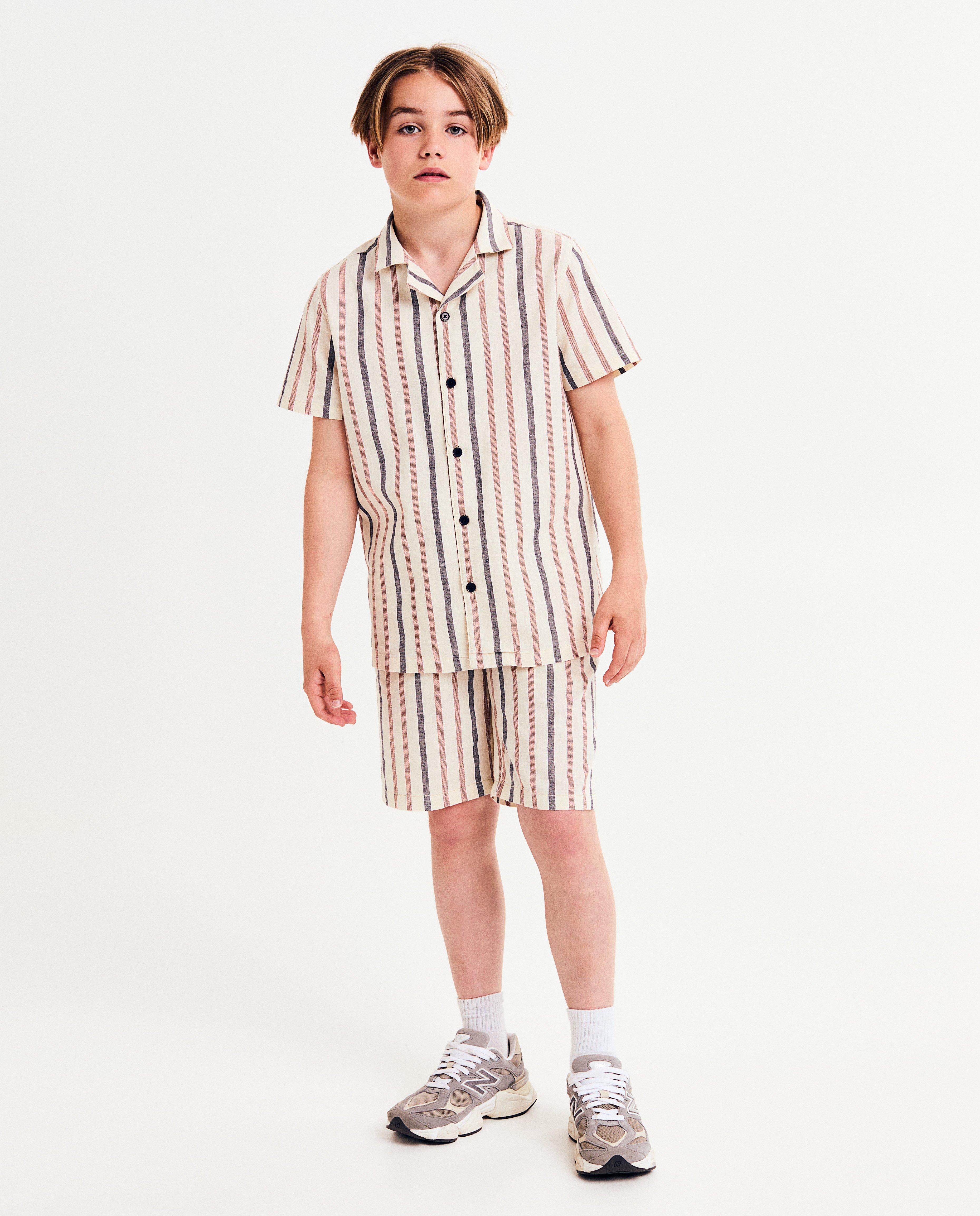 Pantaloni scurți I AM din bumbac organic, 128-164 bej deschis