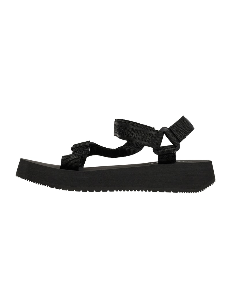 Sandalen aus Textil in schwarz