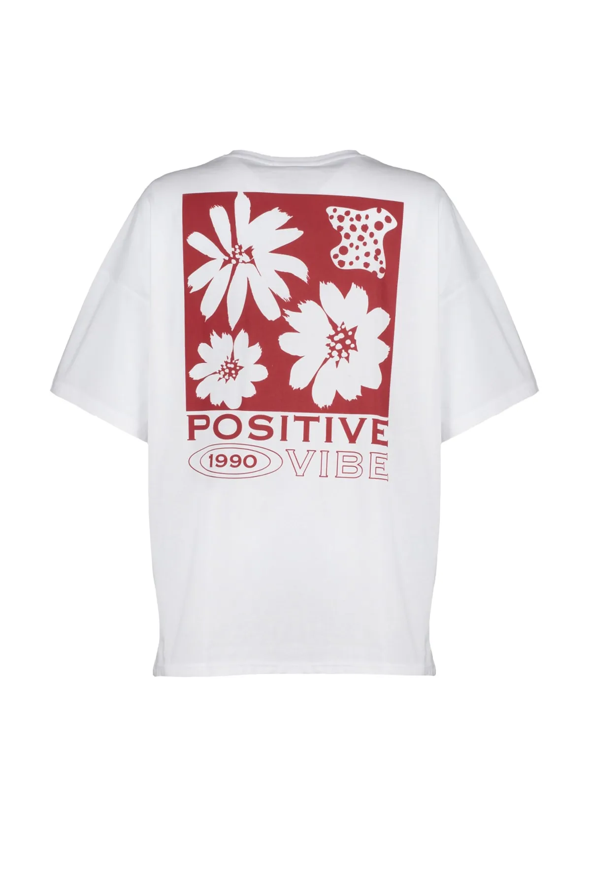 Trendyol Collection  Weißes Strick-T-Shirt mit Rundhalsausschnitt aus 100 % Baumwolle mit Aufdruck auf der Rückseite und weiter Passform TWOSS23TS00321