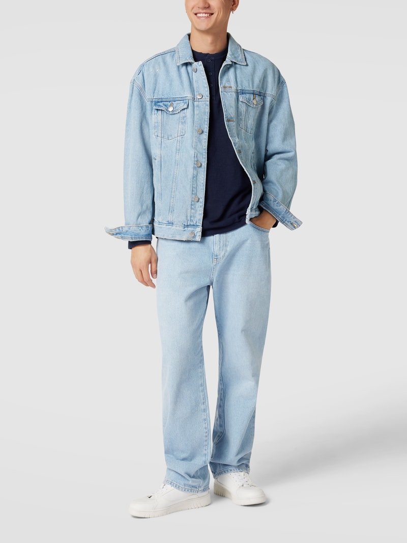 Baggy Fit Jeans mit Brand-Detail in hellblau